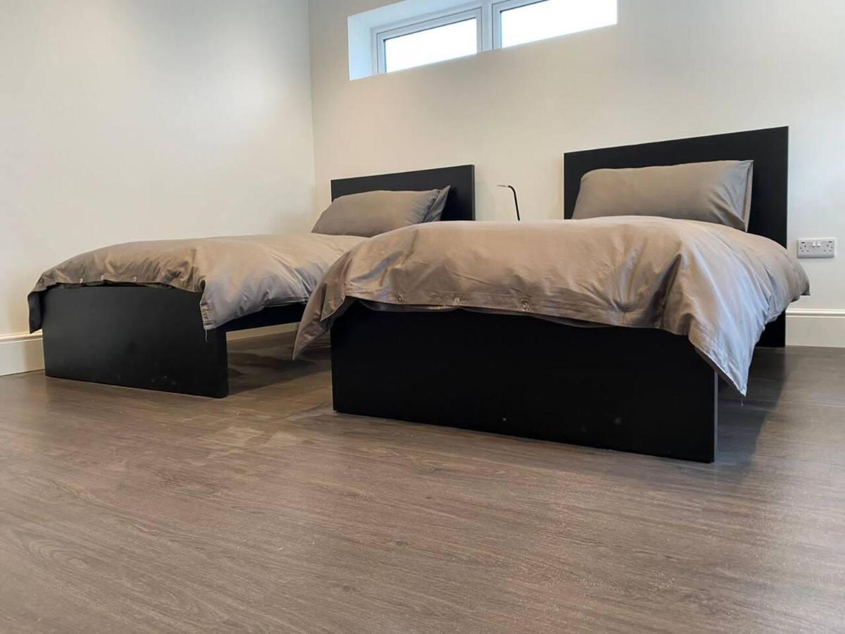 The Hideaway Serviced Accommodation In Нотингам Екстериор снимка